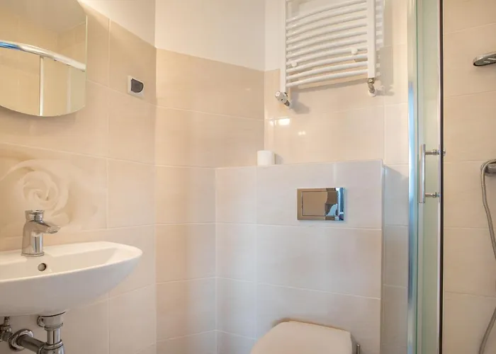 Проживание в семье Pablo Нехоже