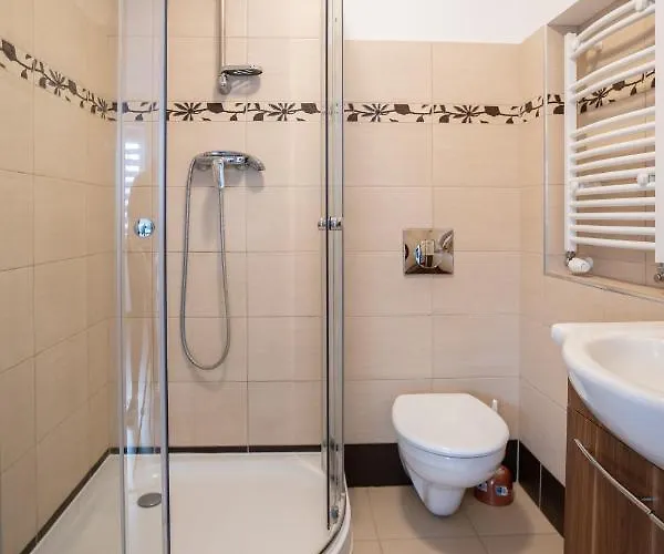 Проживание в семье Pablo Нехоже